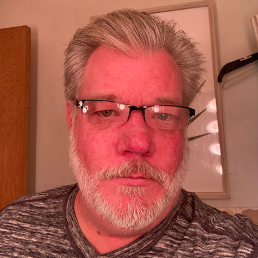 Meet your Posher, Adam